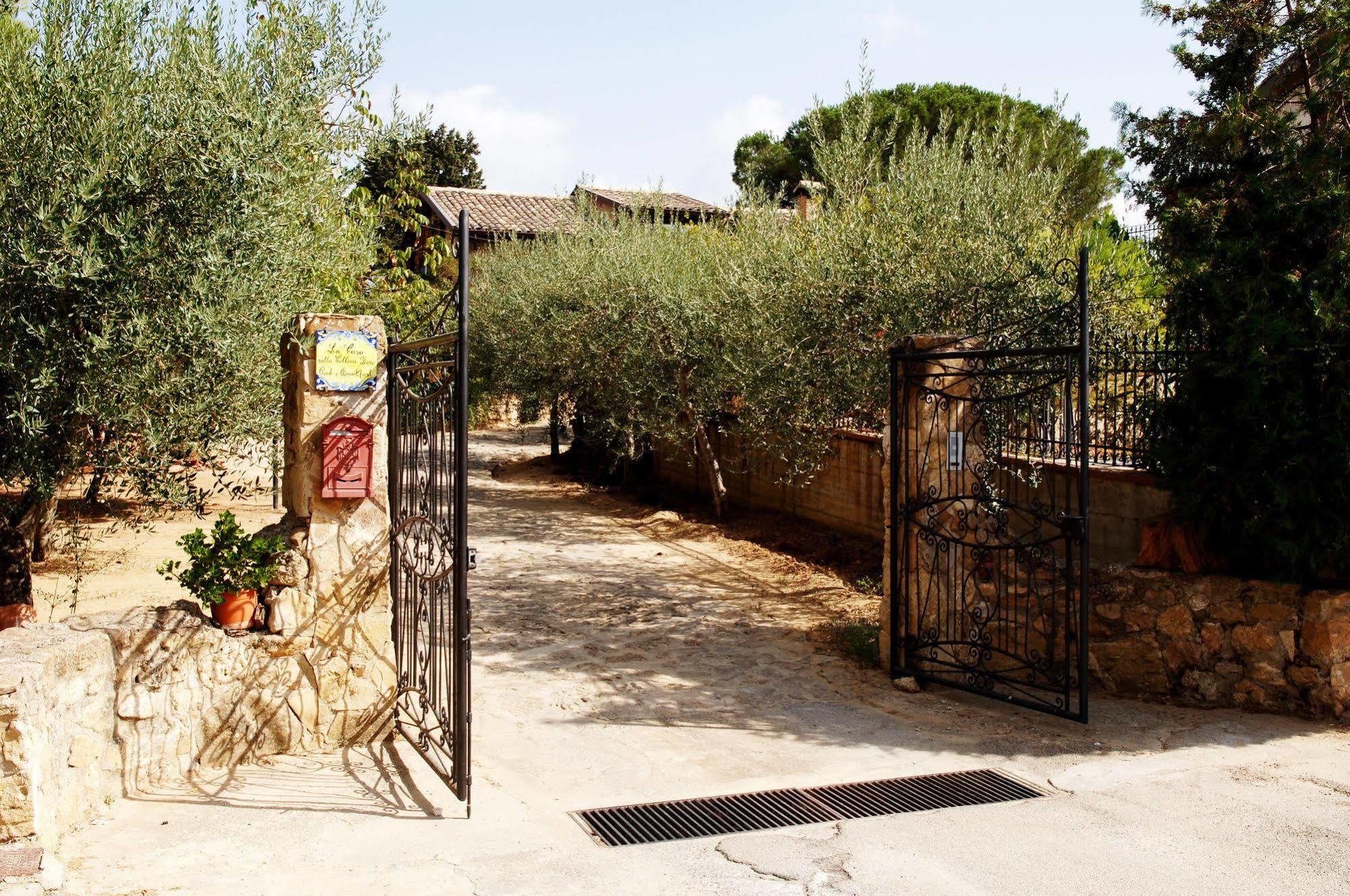 La Casa Sulla Collina D'Oro Bed & Breakfast Piazza Armerina Bagian luar foto