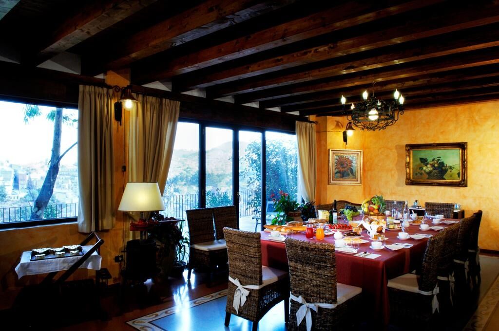 La Casa Sulla Collina D'Oro Bed & Breakfast Piazza Armerina Bagian luar foto